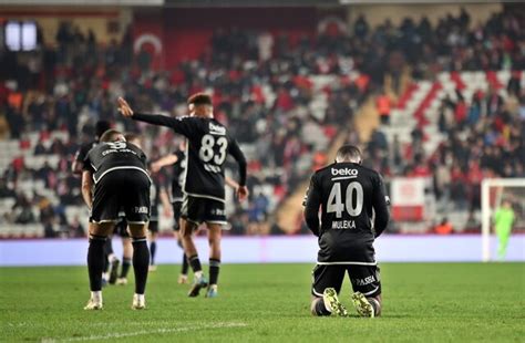 Spor yazarları Beşiktaş'ın kupadaki Antalyaspor galibiyetini değerlendirdi - Beşiktaş Haberleri
